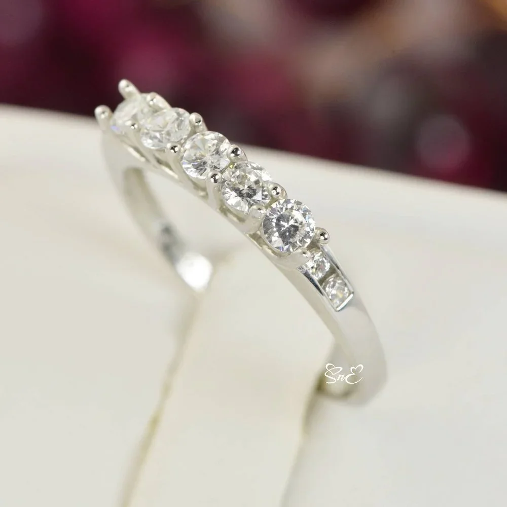 Round Cut Diamond Band Ring 14K White Gold Finish Wedding Ring - Picture 2 of 2